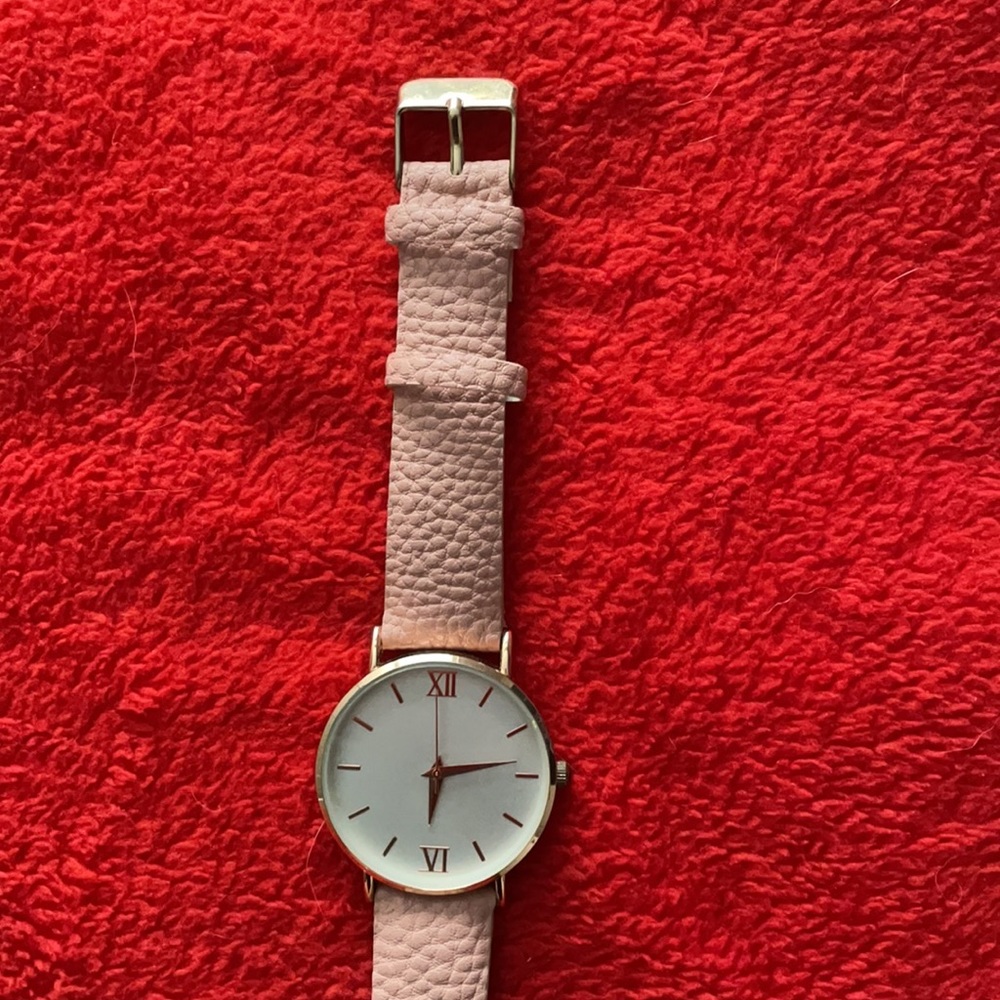 Light pink watch - Picture 3 of 5